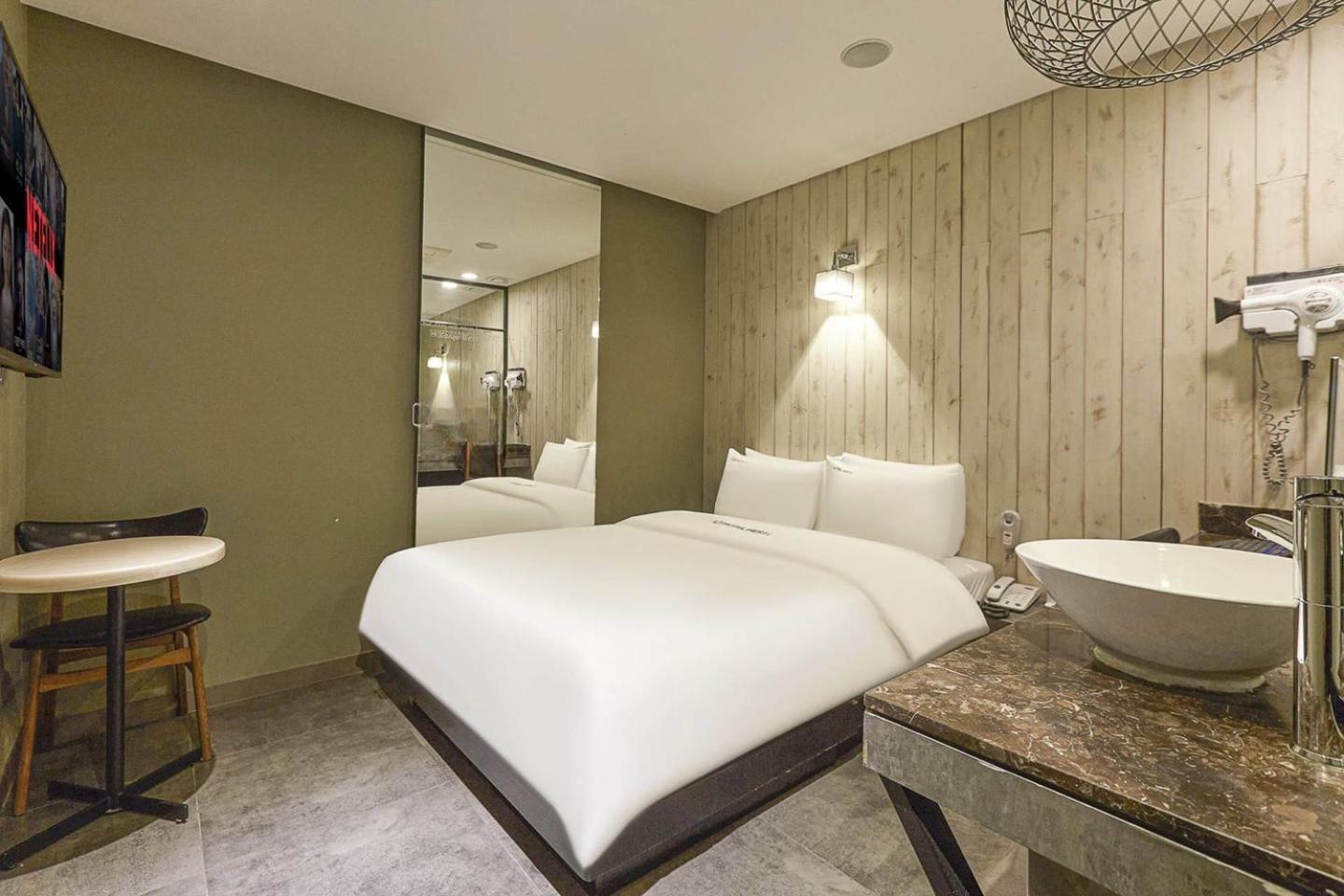 Hertz Hotel Seoul Exteriör bild